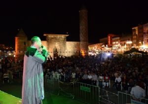 Kimi beğendi kimi eleştirdi